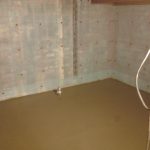 External walls lined with cavity membranes