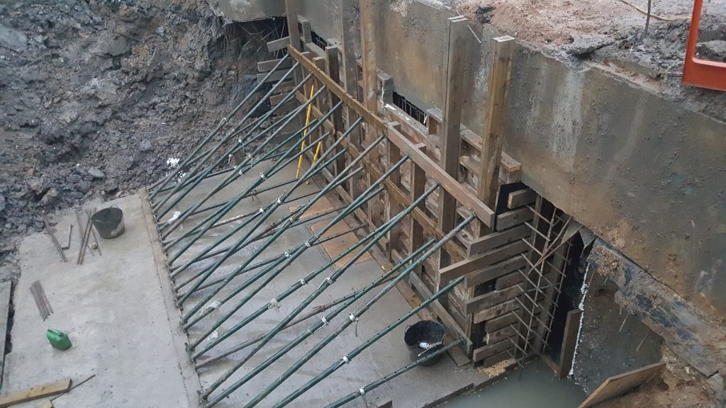 Supports for underpinning concrete